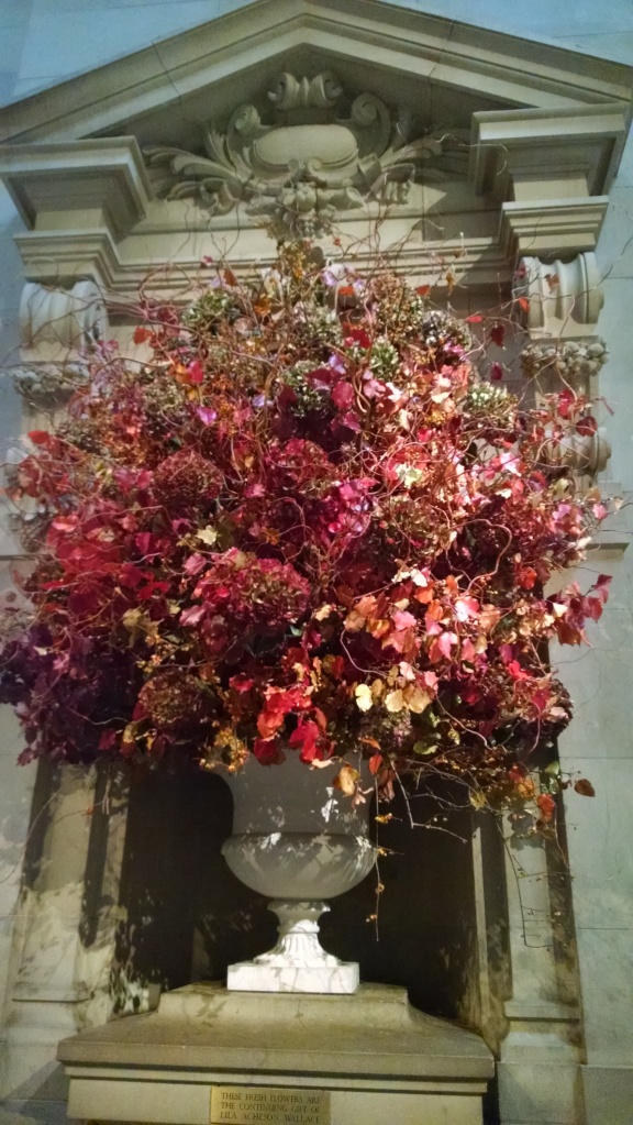 Fresh flowers, always on display at the Metropolitan Museum of Art